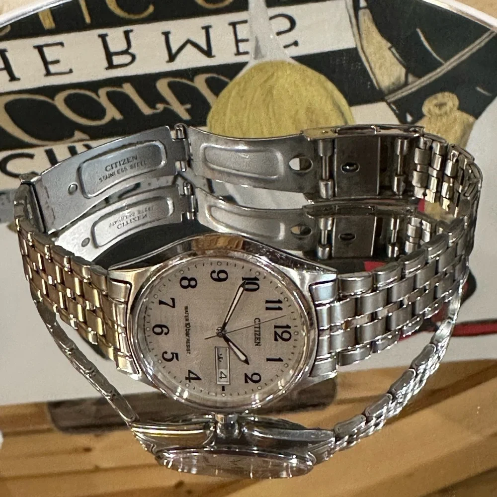 🔥 CITIZEN WATCH STAINLESS STEEL UNISEX NEW BATTERY SIZE 7.5”